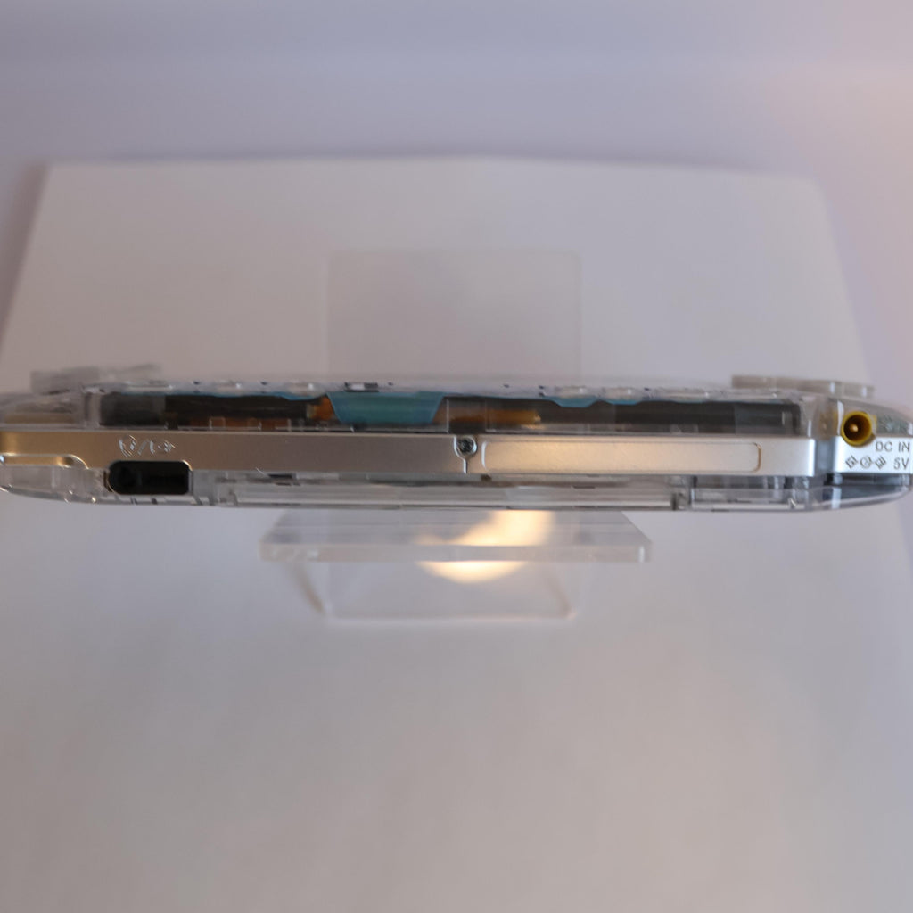 Modded PSP-3000 with New Crystal Case| 128GB Storage, new 1800 mAh battery, travel cases