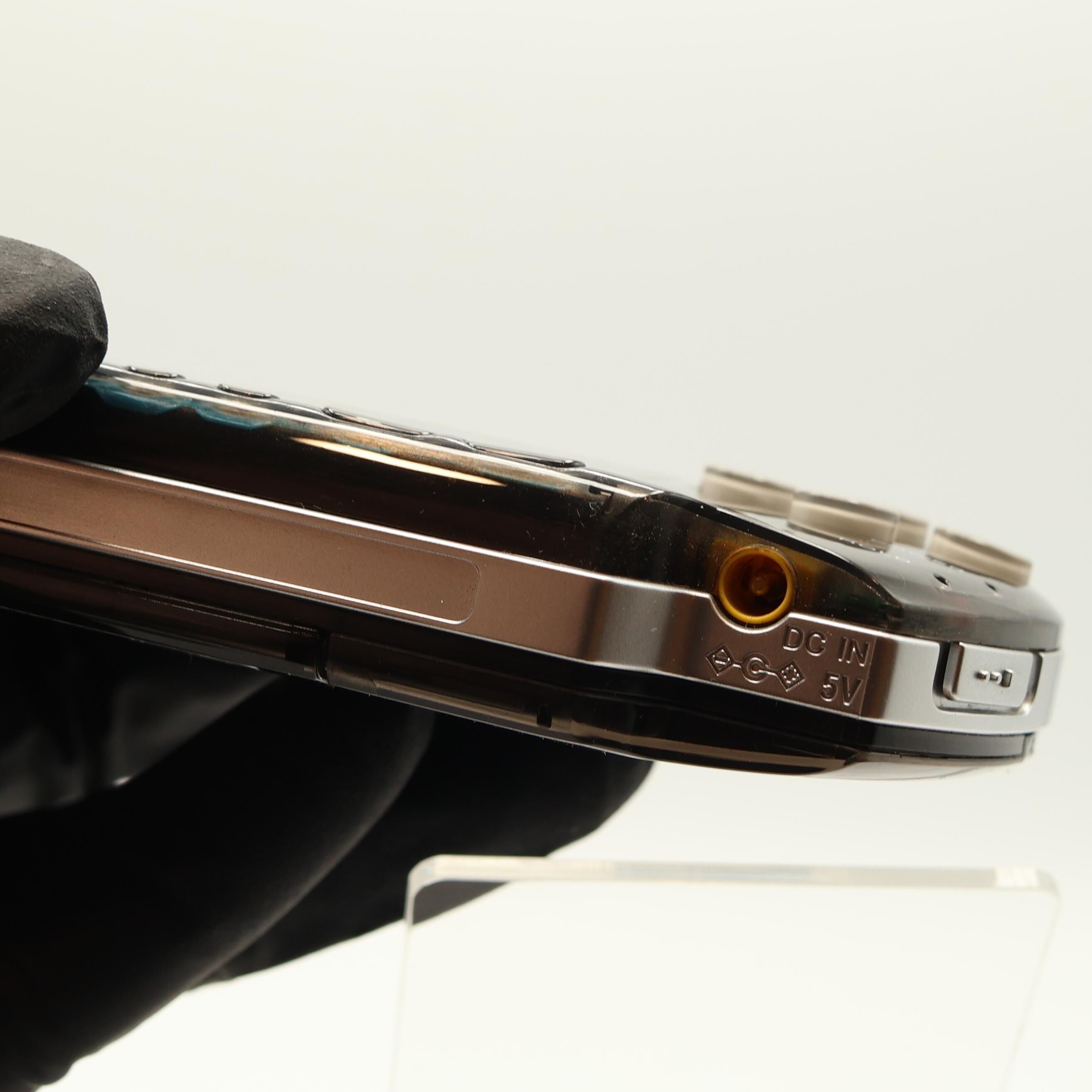 Modded PSP-3000 with Smoky Crystal Case| 128GB Storage, new 1800 mAh battery, travel cases